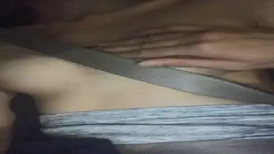 Gadis Mainin Pentil Sendiri Di Mobil